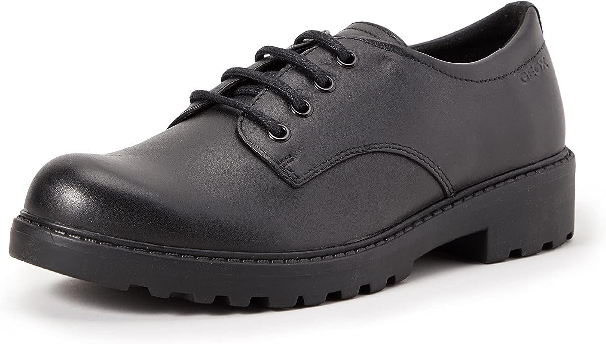 Girls’ School Uniform Shoes: The Perfect Blend of Style and Comfort